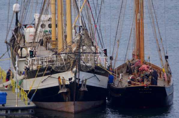 20 September 2022 - 16:56:35
Whilst my back was turned into port had come Pilgrim, one fo the vintage Brixham trawlers. Moored alongside Pelican
--------------------
Pelican of London & Pilgrim of Brixham